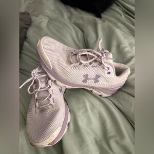 Under Armour charged Gemini sneaker